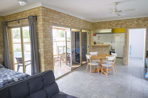 Lancelin Lodge - Surfers Gold Coast 26