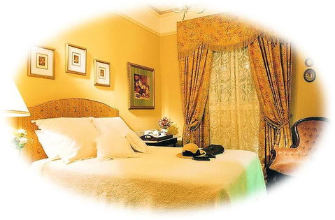 Clifton Motel & Grittleton Lodge - Surfers Gold Coast 1