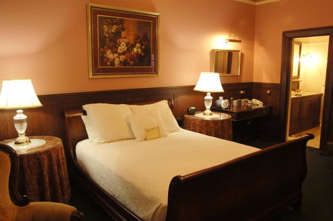 Clifton Motel & Grittleton Lodge - Surfers Gold Coast 13