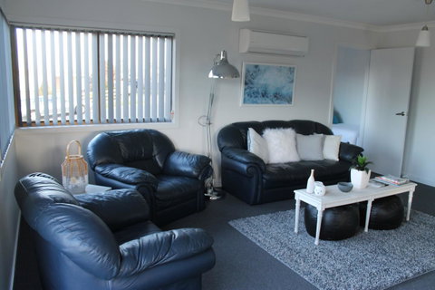 Bircoo Cottage Beach And Golf Getaway - Surfers Gold Coast 6