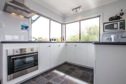 Bircoo Cottage Beach And Golf Getaway - Surfers Gold Coast 3