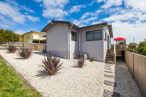 Bircoo Cottage Beach And Golf Getaway - Surfers Gold Coast 0