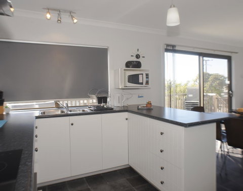 Bircoo Cottage Beach And Golf Getaway - Surfers Gold Coast 4