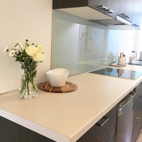 Sandy Bay Studio Apartment - Surfers Gold Coast 4