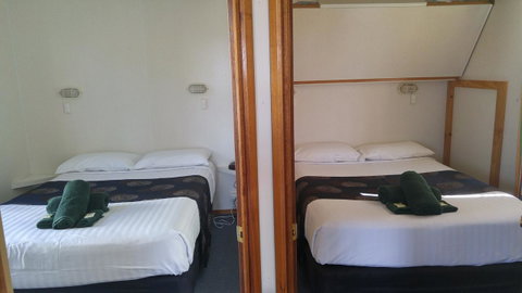 Bicheno Cabin Park - Surfers Gold Coast 32