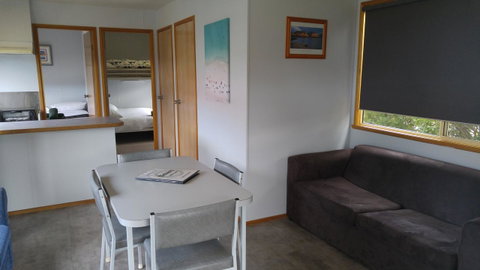 Bicheno Cabin Park - Surfers Gold Coast 24