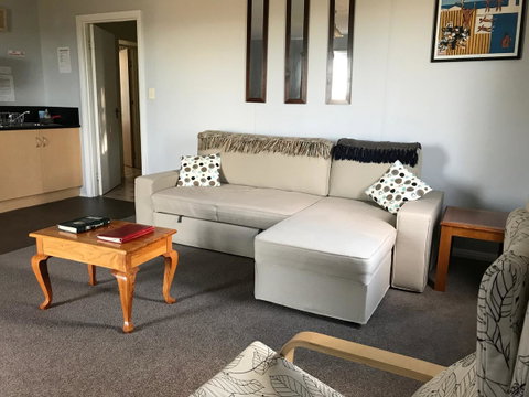 Beachend Bicheno - Surfers Gold Coast 4