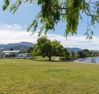 Riverfront Motel  Villas - Surfers Gold Coast