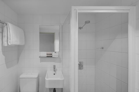 Travelodge Hotel Hobart - Surfers Gold Coast 8