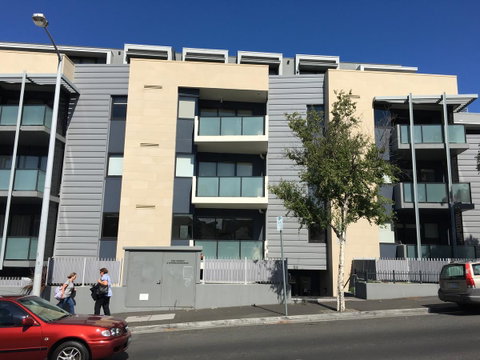 Hobart Inner City Apartment - Surfers Gold Coast 0