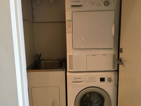 Hobart Inner City Apartment - Surfers Gold Coast 12