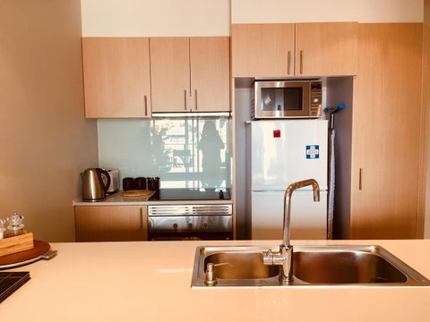 Hobart Inner City Apartment - Surfers Gold Coast 11