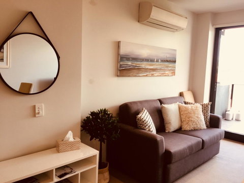 Hobart Inner City Apartment - Surfers Gold Coast 4