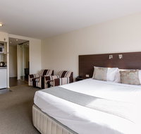 St Ives Motel Apartments - Surfers Gold Coast