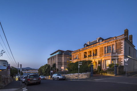 Lenna Of Hobart - Surfers Gold Coast 21