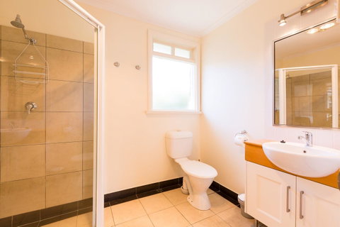 Graham Apartments - Surfers Gold Coast 34