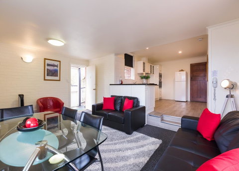Graham Apartments - Surfers Gold Coast 19
