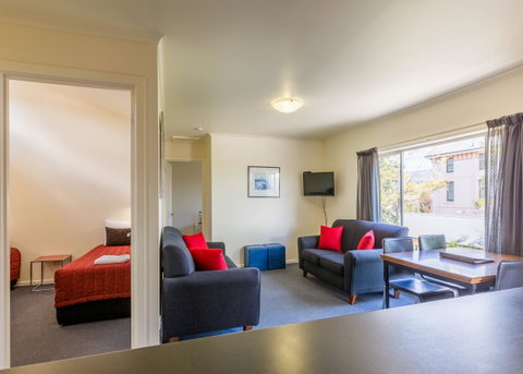 Graham Apartments - Surfers Gold Coast 15