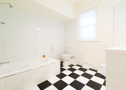 Graham Apartments - Surfers Gold Coast 22