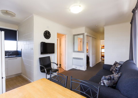 Graham Apartments - Surfers Gold Coast 42