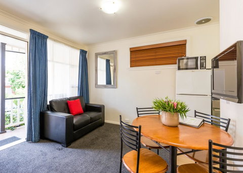 Graham Apartments - Surfers Gold Coast 33