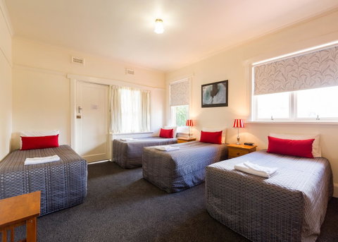 Graham Apartments - Surfers Gold Coast 28