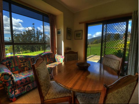 Plovers Ridge Country Retreat - Surfers Gold Coast 5
