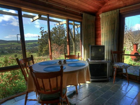 Plovers Ridge Country Retreat - Surfers Gold Coast 6