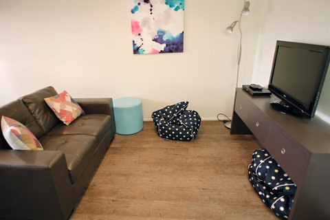 The Holiday Home People - Surfers Gold Coast 9
