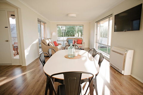 The Holiday Home People - Surfers Gold Coast 8