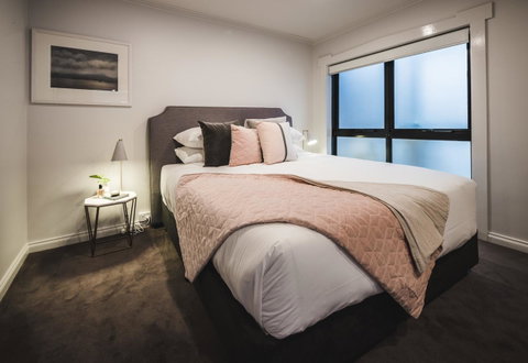Russell House - Surfers Gold Coast 8