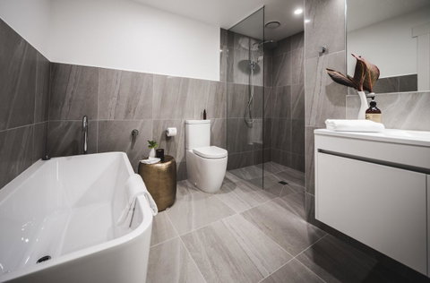 Russell House - Surfers Gold Coast 16