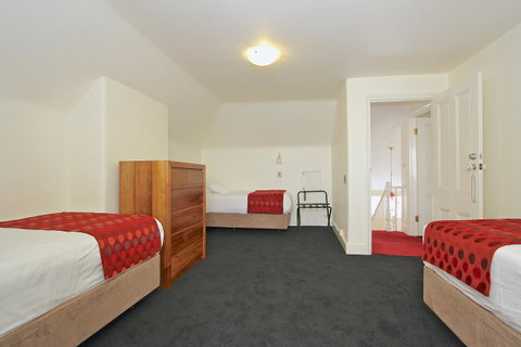 Grosvenor Court Apartments - Surfers Gold Coast 13