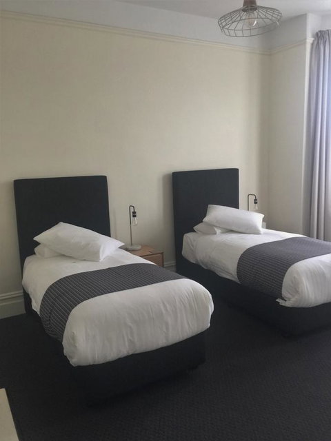 Grosvenor Court Apartments - Surfers Gold Coast 23