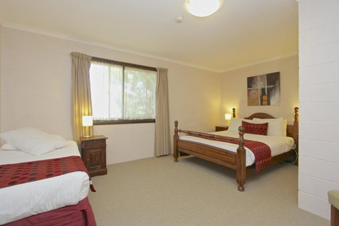 Grosvenor Court Apartments - Surfers Gold Coast 2