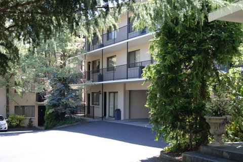 Grosvenor Court Apartments - Surfers Gold Coast 0