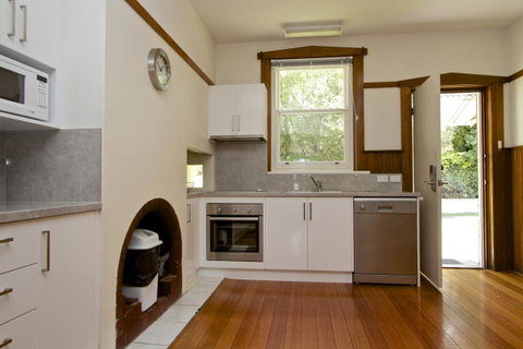 Grosvenor Court Apartments - Surfers Gold Coast 9
