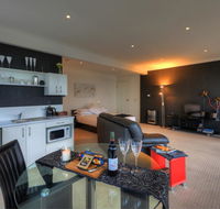 Sheer Pleasure Accommodation - Surfers Gold Coast