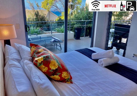 NEW Sunshine Beach Family Escape 3 Bedroom With Free Wifi And Parking - Surfers Gold Coast 0