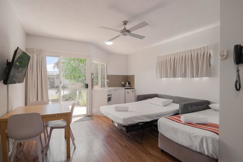 Noosa Sun Motel - Surfers Gold Coast 2