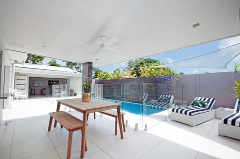 Noosaville Hideaway - Surfers Gold Coast 0