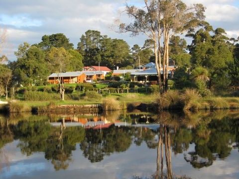 Nornalup Riverside Chalet - Surfers Gold Coast 1