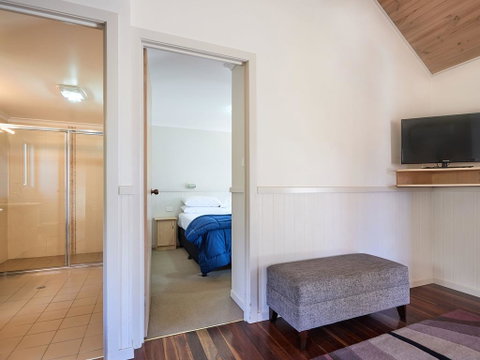 NRMA Bathurst Panorama Holiday Park - Surfers Gold Coast 3