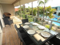 Book Salamander Bay Accommodation Vacations Surfers Gold Coast Surfers Gold Coast