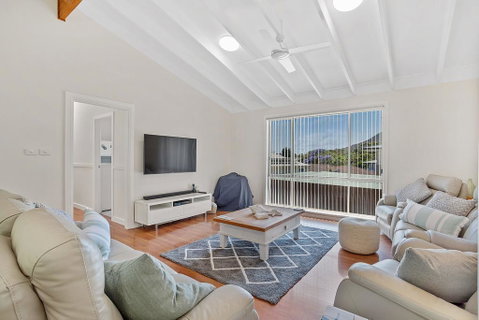 Ocean Beach Road, 22 - Surfers Gold Coast 1