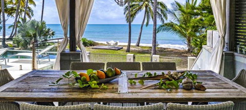 Oceans Edge Beach House At Oak Beach - Surfers Gold Coast 2