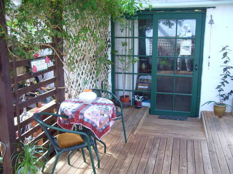 Old Miners' Cottages Bed And Breakfast - Surfers Gold Coast 1