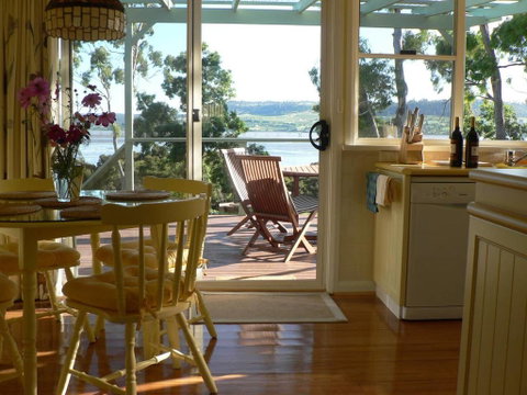 Olive's Cottage - Surfers Gold Coast 0