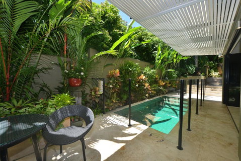 OneLuxe Port Douglas - Surfers Gold Coast 2