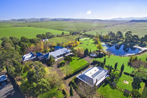 Orchards At Spring Vale Farm - Surfers Gold Coast 0
